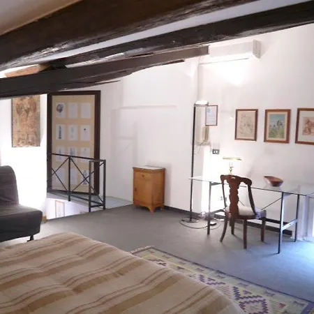 Apartament Isabella Attic Rzym